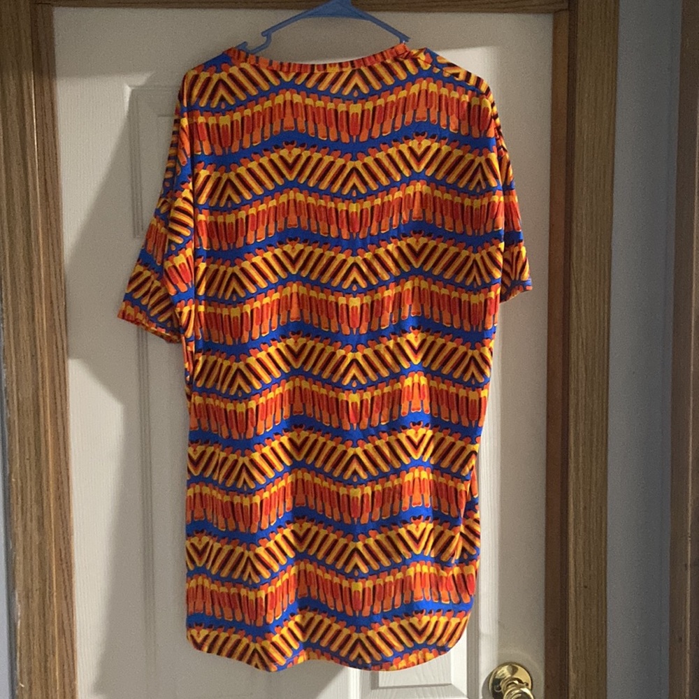 LulaRoe Top - Picture 4 of 4